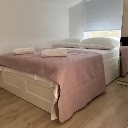 Nela