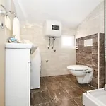 Nela Apartament *