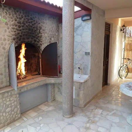 Nela Daire Podstrana